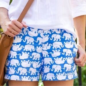 Lilly Pulitzer Blue and White Elephant Print Shorts in Blue Tusk to the Sun Sz 0
